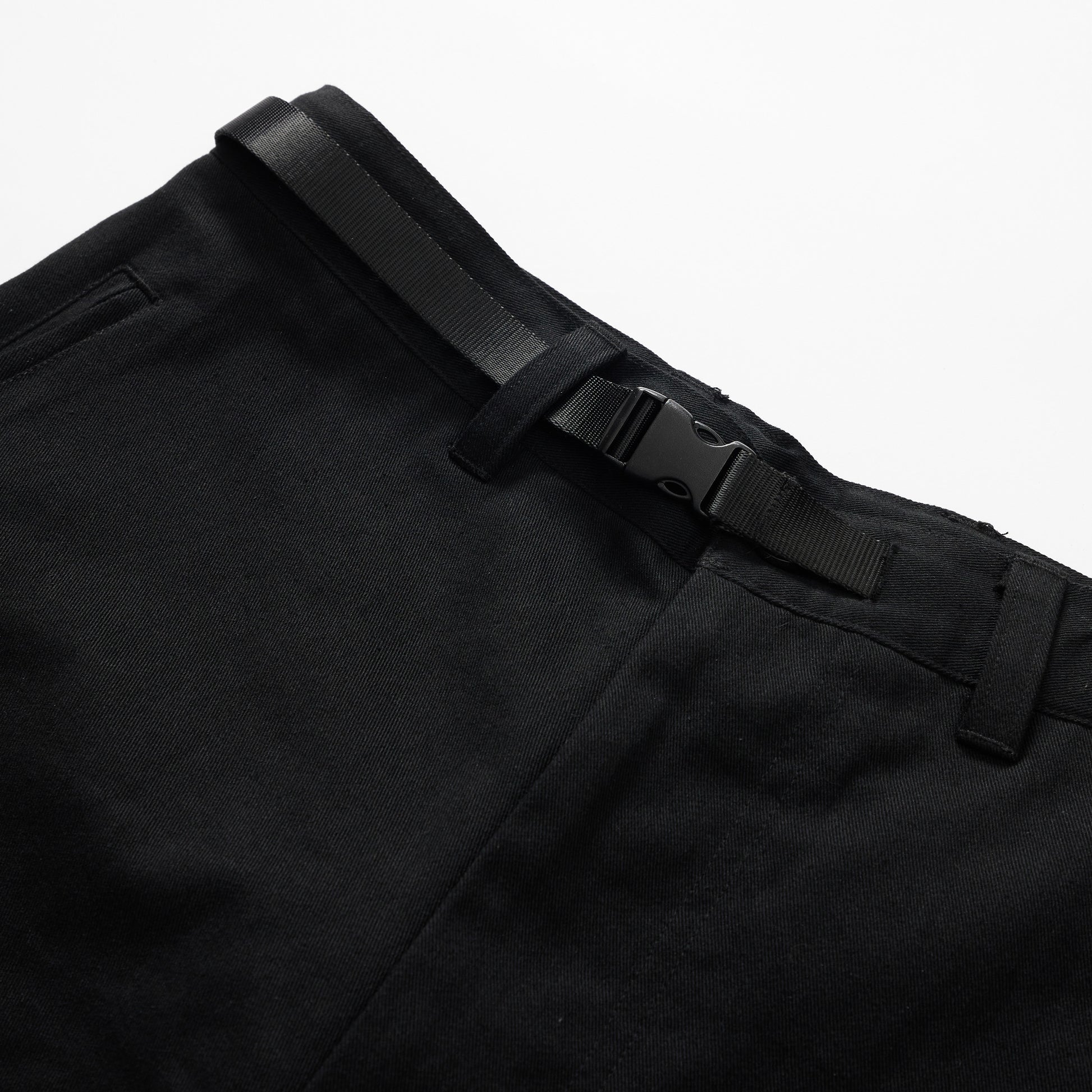 Close up of built-in belt